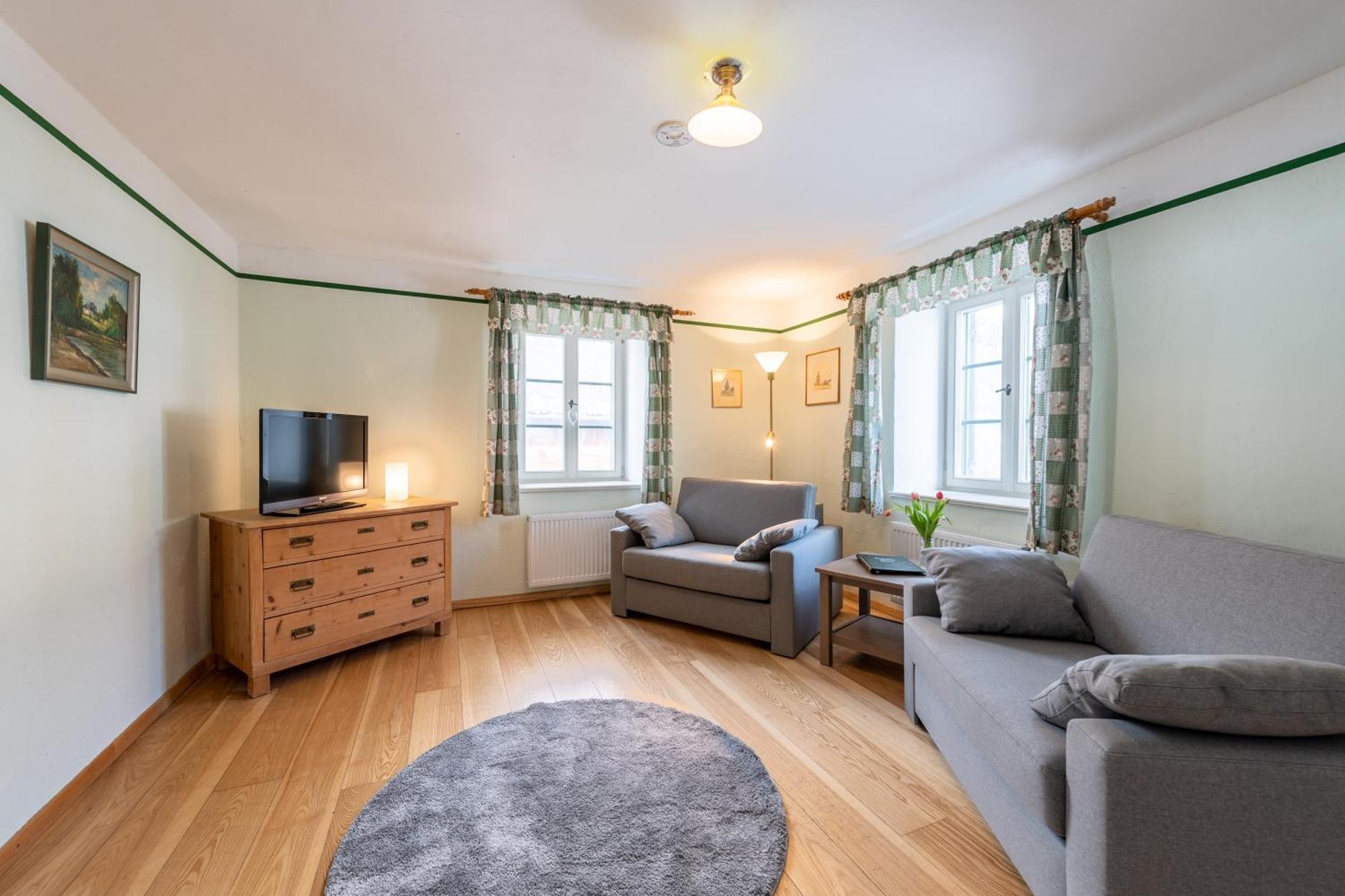 Apartament Schlossgaststatte Hohenberg Seeshaupt Zewnętrze zdjęcie
