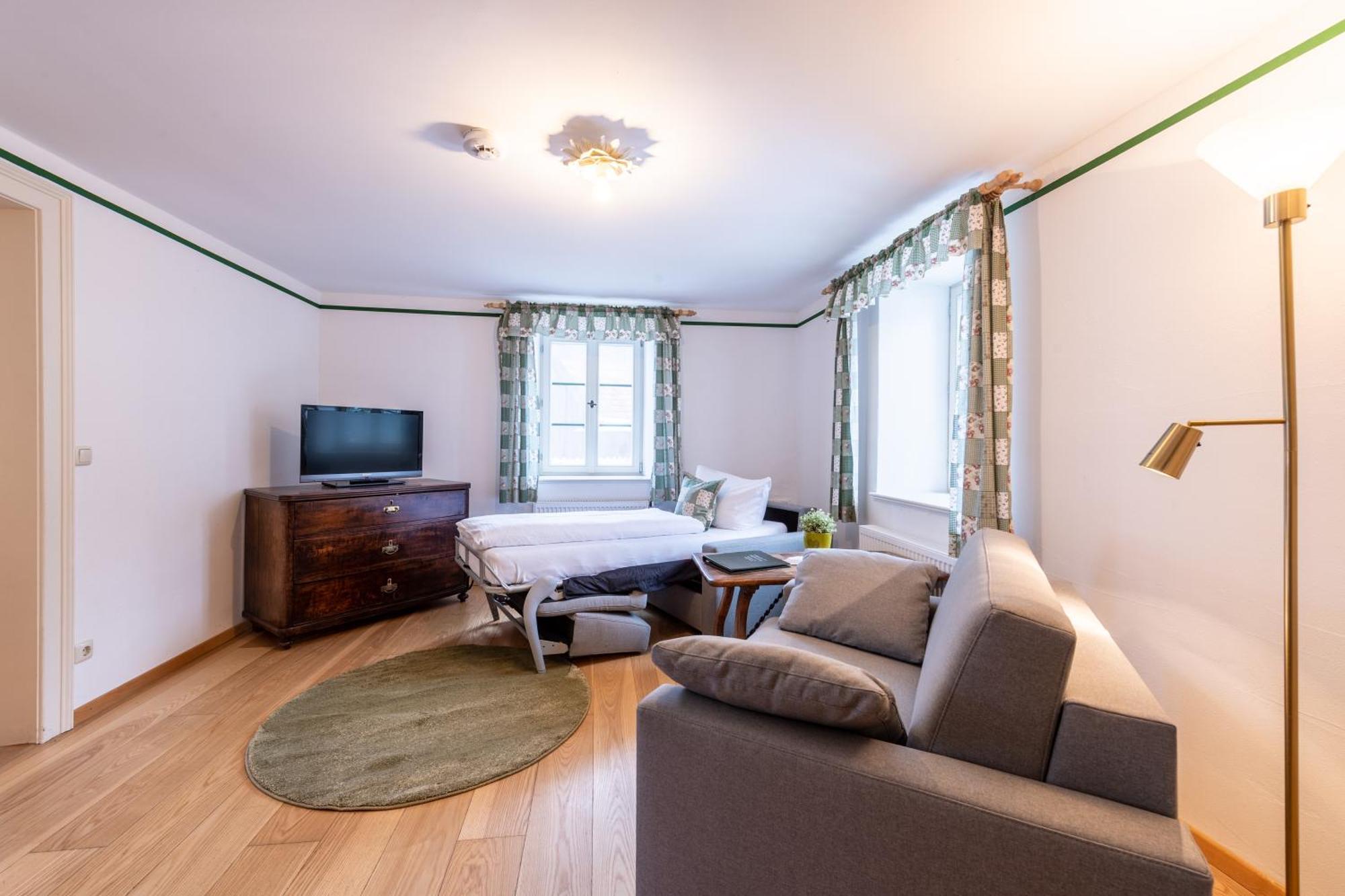 Apartament Schlossgaststatte Hohenberg Seeshaupt Zewnętrze zdjęcie