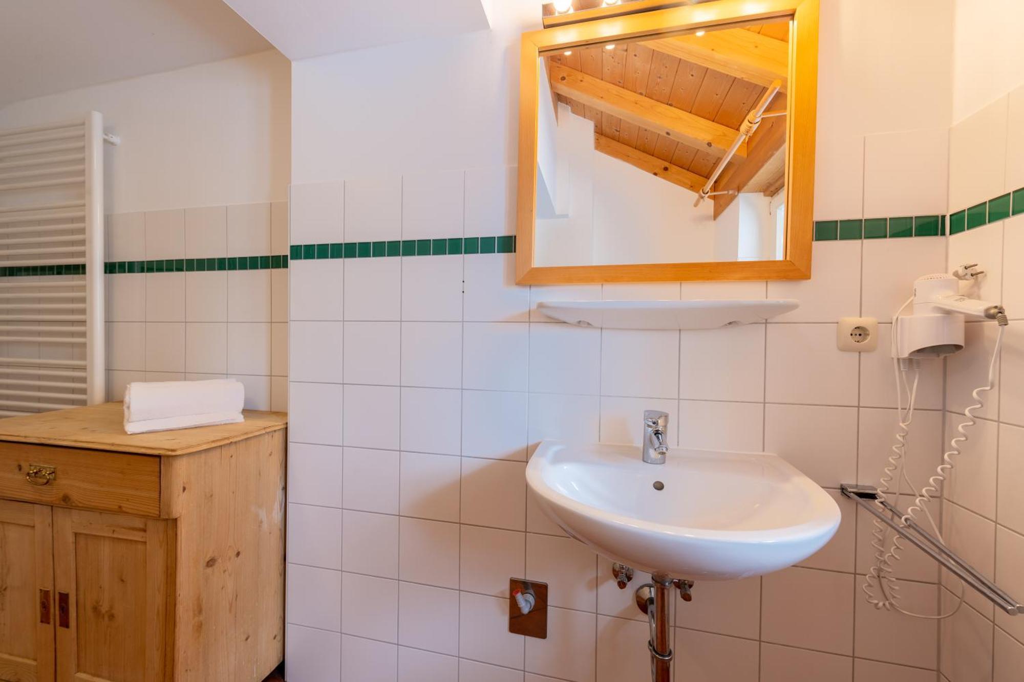 Apartament Schlossgaststatte Hohenberg Seeshaupt Zewnętrze zdjęcie