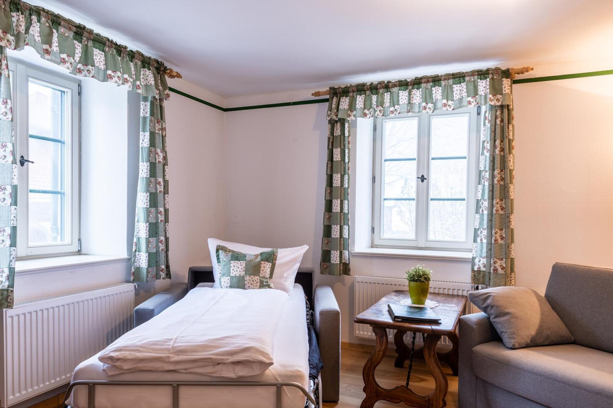 Apartament Schlossgaststatte Hohenberg Seeshaupt Zewnętrze zdjęcie