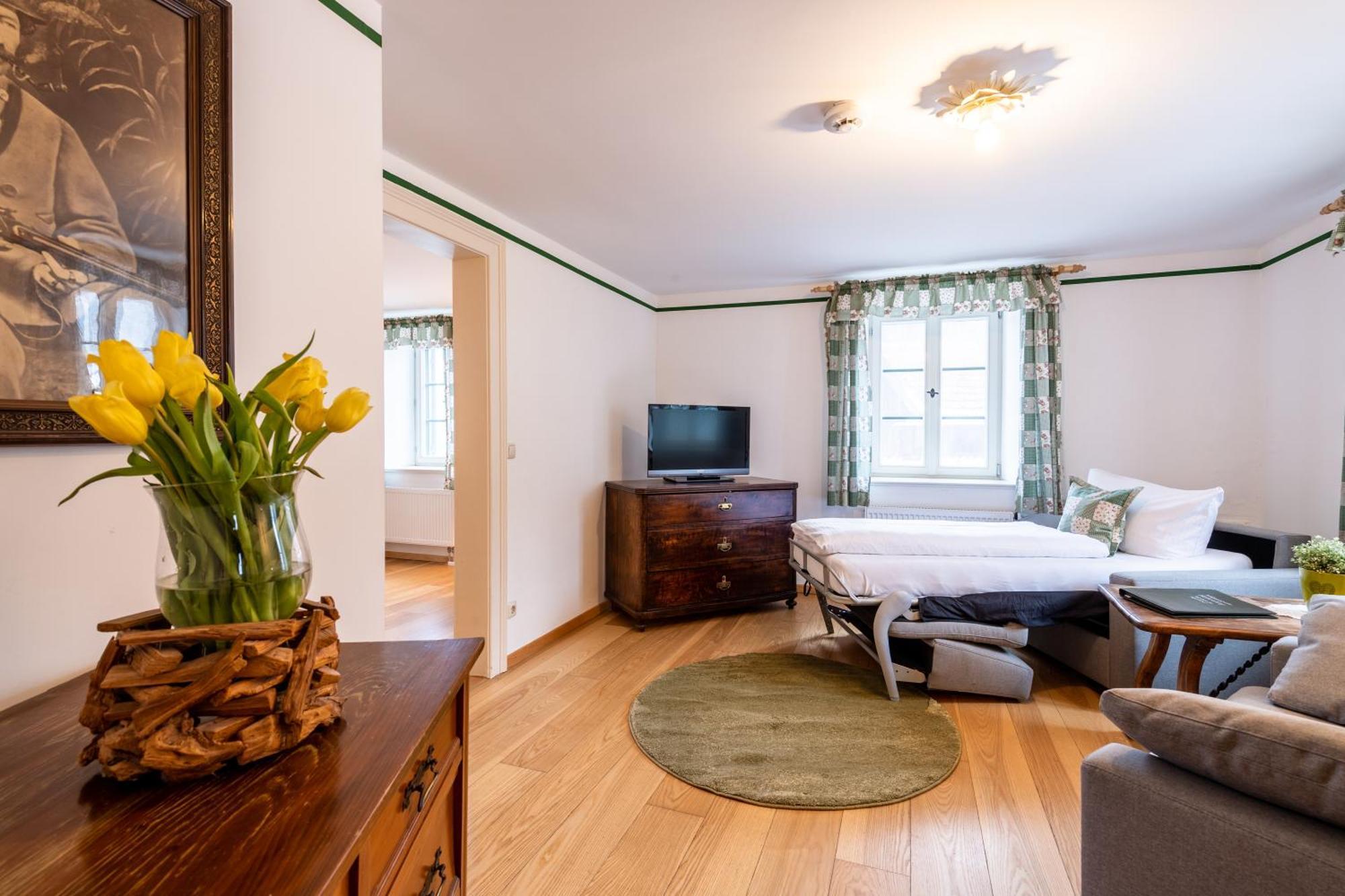 Apartament Schlossgaststatte Hohenberg Seeshaupt Zewnętrze zdjęcie