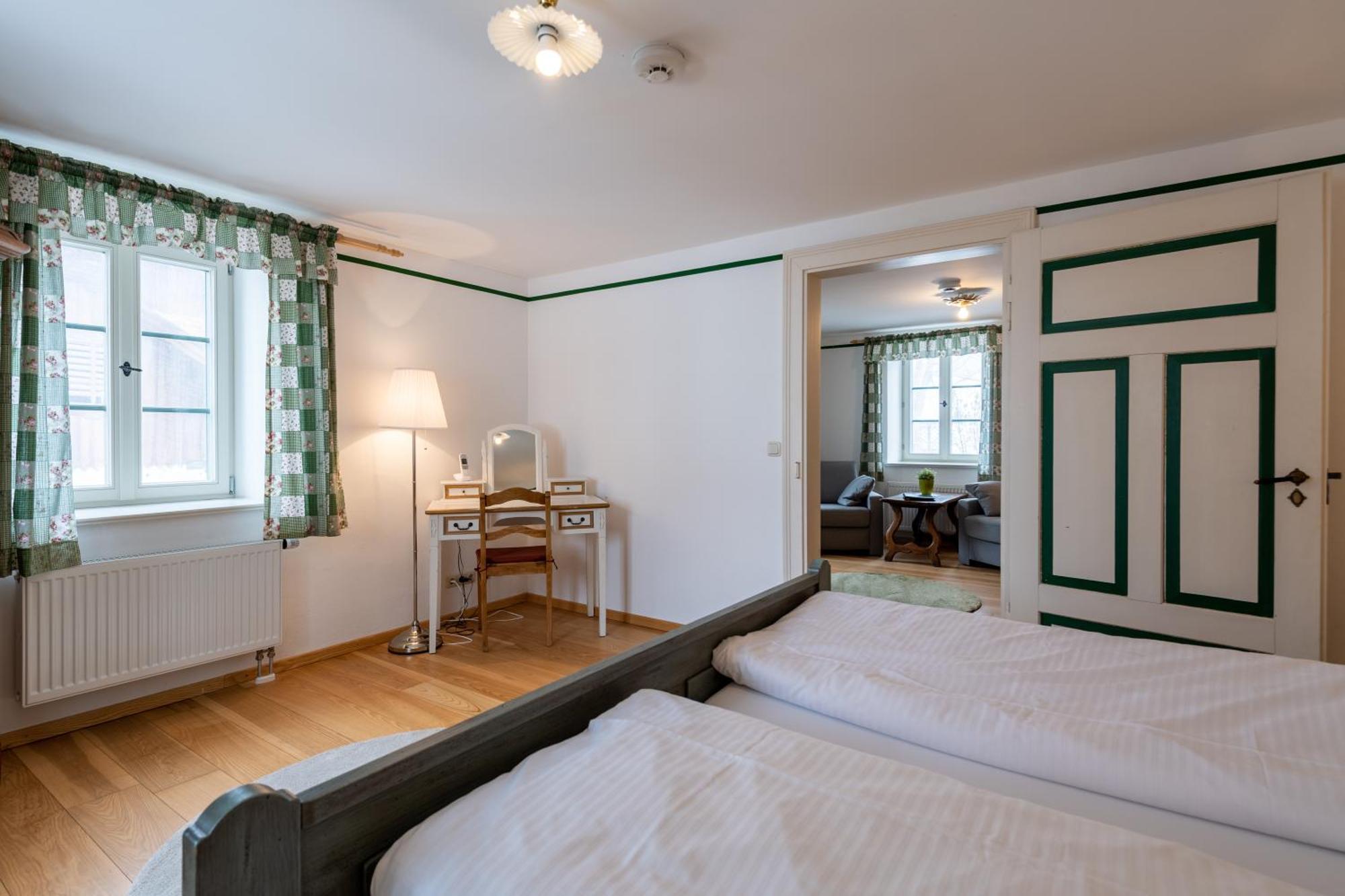 Apartament Schlossgaststatte Hohenberg Seeshaupt Zewnętrze zdjęcie